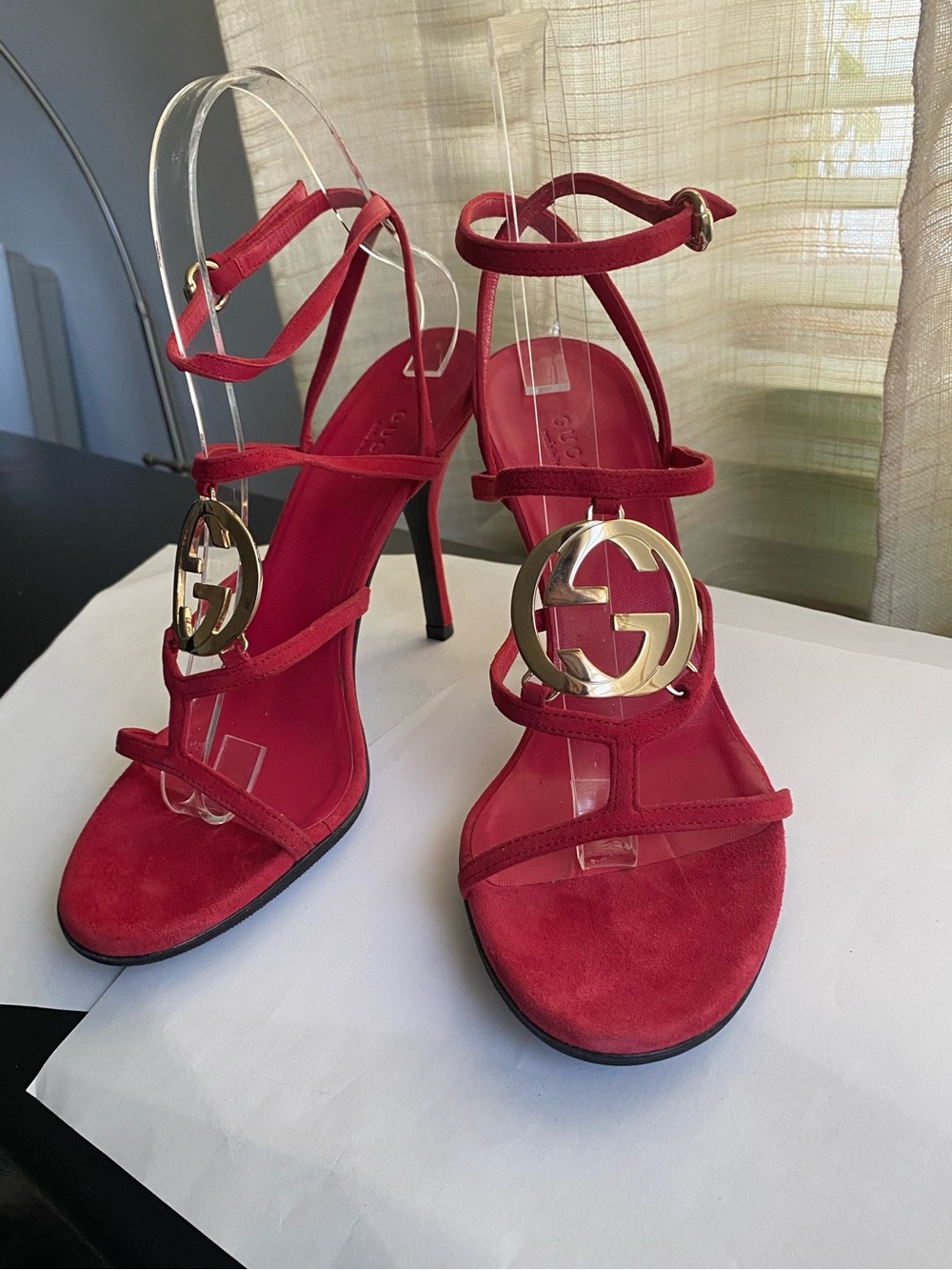Gucci pink fuschia Suede Heel Sandals Gold Logo GG Accent 37 Slingback